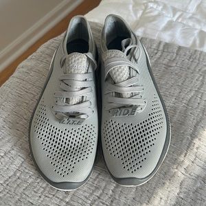 Crocs Free Ride Sneakers